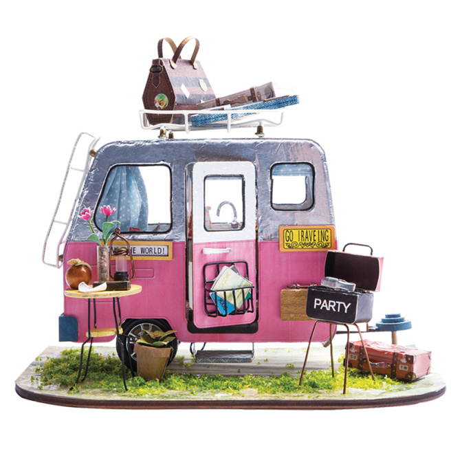Set pentru creativitate, Roombox „Happy Camper” cu LED