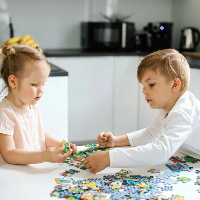 Puzzle "2x24" - Peppa on the playground
